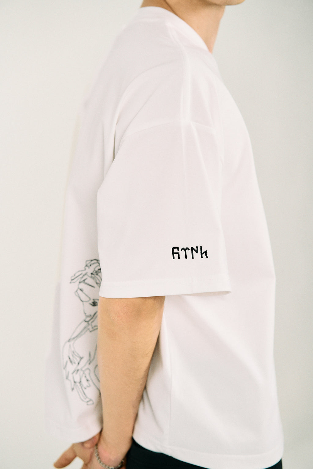 Metehan Tee White